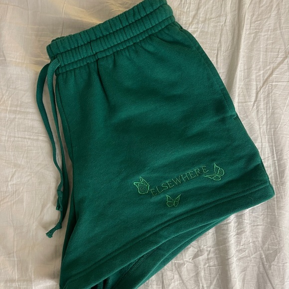 Medium weight cotton green sweat shorts - shop local! - Picture 2 of 3